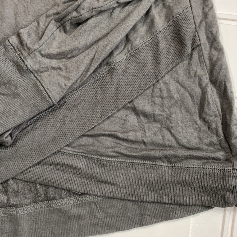 Athleta Criss Cross My Heart Lightweight Pullover Sweatshirt Gray‎ Size Medium - Picture 4 of 7